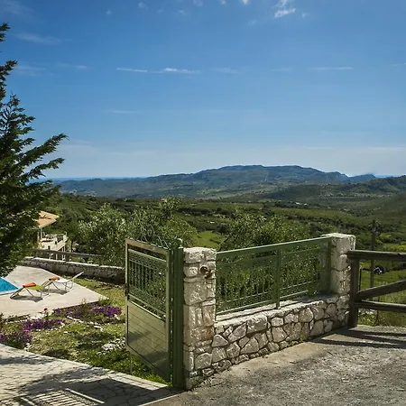 Villa Country Athéras